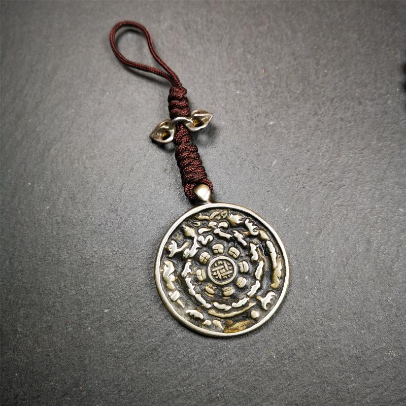 This unique tibetan melong badge was collected from Garzi Monastery for 20 years. It's a Astrology Protective Amulet Pendant,made of cold iron. The pattern is Tibetan Budhist Protective Amulet Pendant - SIPAHO(srid pa ho). SIPAHO Melong Amulet on the cord,when on a go or travelling, it's placed as a waist badge. You can make it into pendant,keychain, bag hanging,or just put it on your desk,as an ornament. The wearing of Srid-Pa-Ho heightens awareness, and protects body and mind from negative influences.