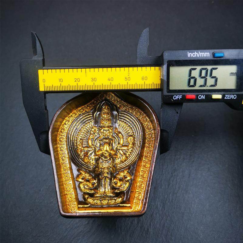 1000 Arms Avalokitesvara,Tsa Tsa Mold - Gandhanra-ART