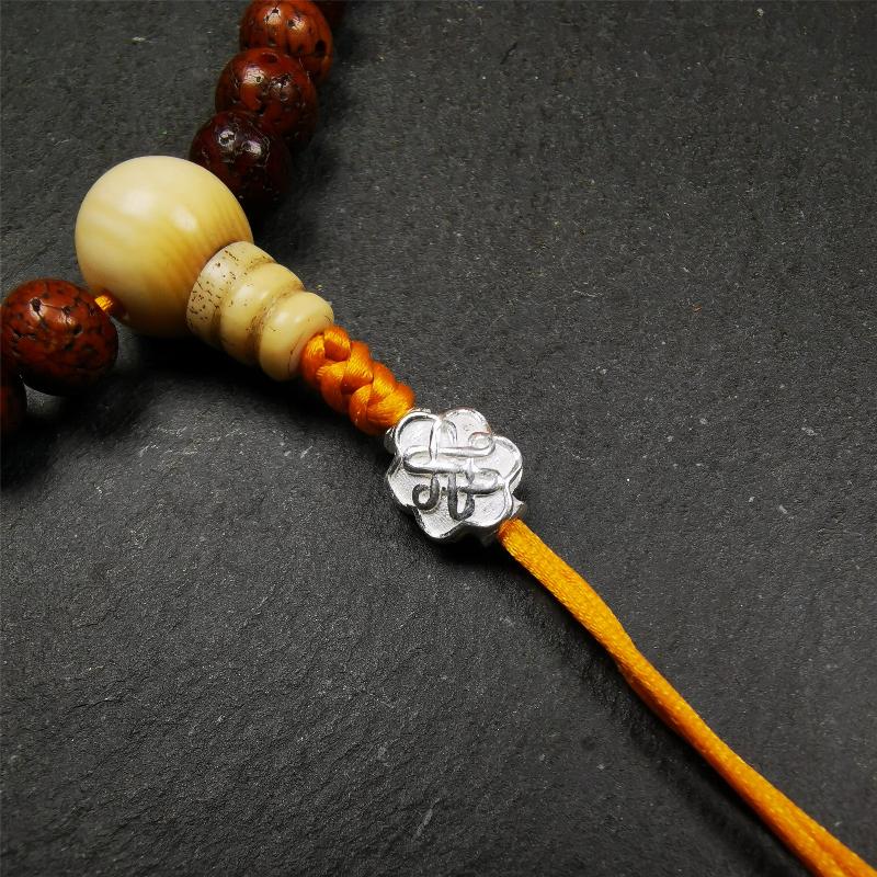 This silver lucky knot (endless knot) bead was made by Tibetan craftsmen. It is made of sterling silver, the craftsmanship is very complicated. You can use it as a mala pendant,spacer bead, or jewelry accessory.
