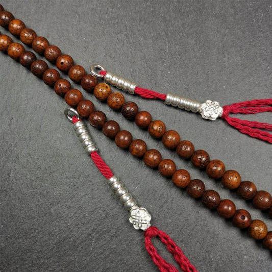5mm Sterling Silver Prayer Bead Counters with Lucky Knot Pendant - Tibetan Buddhist art, detailed view