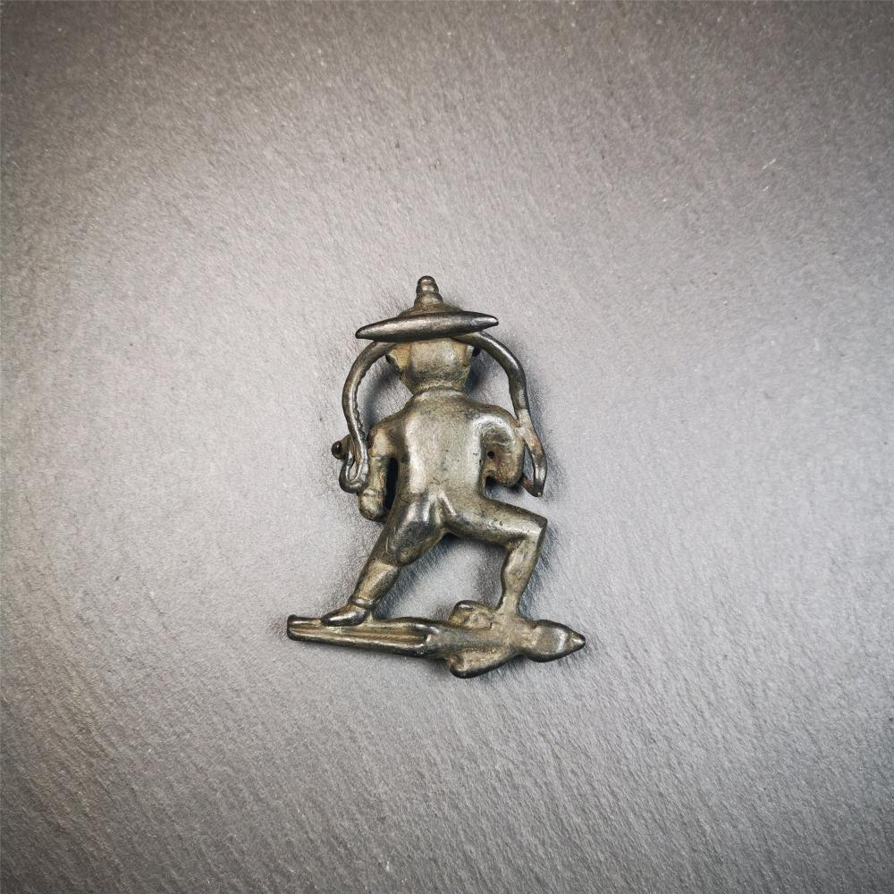 This Black Jambhala(Dzambhala) statue was collected from Goinqên goinba Monastery,Dege Tibet,about 40 years old. It is handmade of thokcha,black color,2.17 inches height and 1.38 inches width. He is the God of Wealth in Tibetan Buddhism.