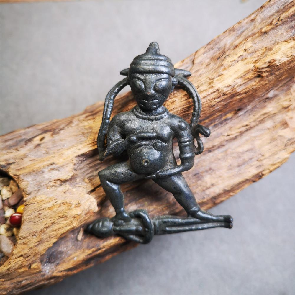 This Black Jambhala(Dzambhala) statue was collected from Goinqên goinba Monastery,Dege Tibet,about 40 years old. It is handmade of thokcha,black color,2.17 inches height and 1.38 inches width. He is the God of Wealth in Tibetan Buddhism.