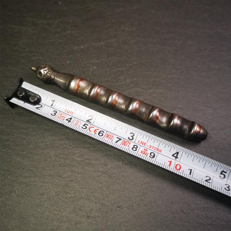 This unique Ladder pendant is made by Tibetan craftsmen in Hepo Township, Baiyu County. It is made of cold iron and copper, black color,the shape is Tibetan Ladder of Heaven,a skull on the top,length is 11cm / 4.33 inches.  The ladder of heaven represents that Tibetans can pass their wishes and blessings to their relatives in the sky, and reach the Paradise of Paradise or the Pure Land of Buddhism as soon as possible.