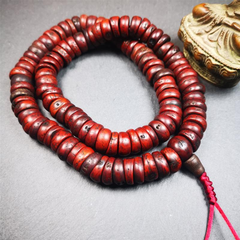 This bodhi seed mala was collected from Derge county,about 30 years old,hold and blessed by a lama. It is composed of 108 bodhi seed beads, bevel cut shape,brown color,approximately 13mm / 0.5 inch ,perimeter is about 48cm,18.9 inches.