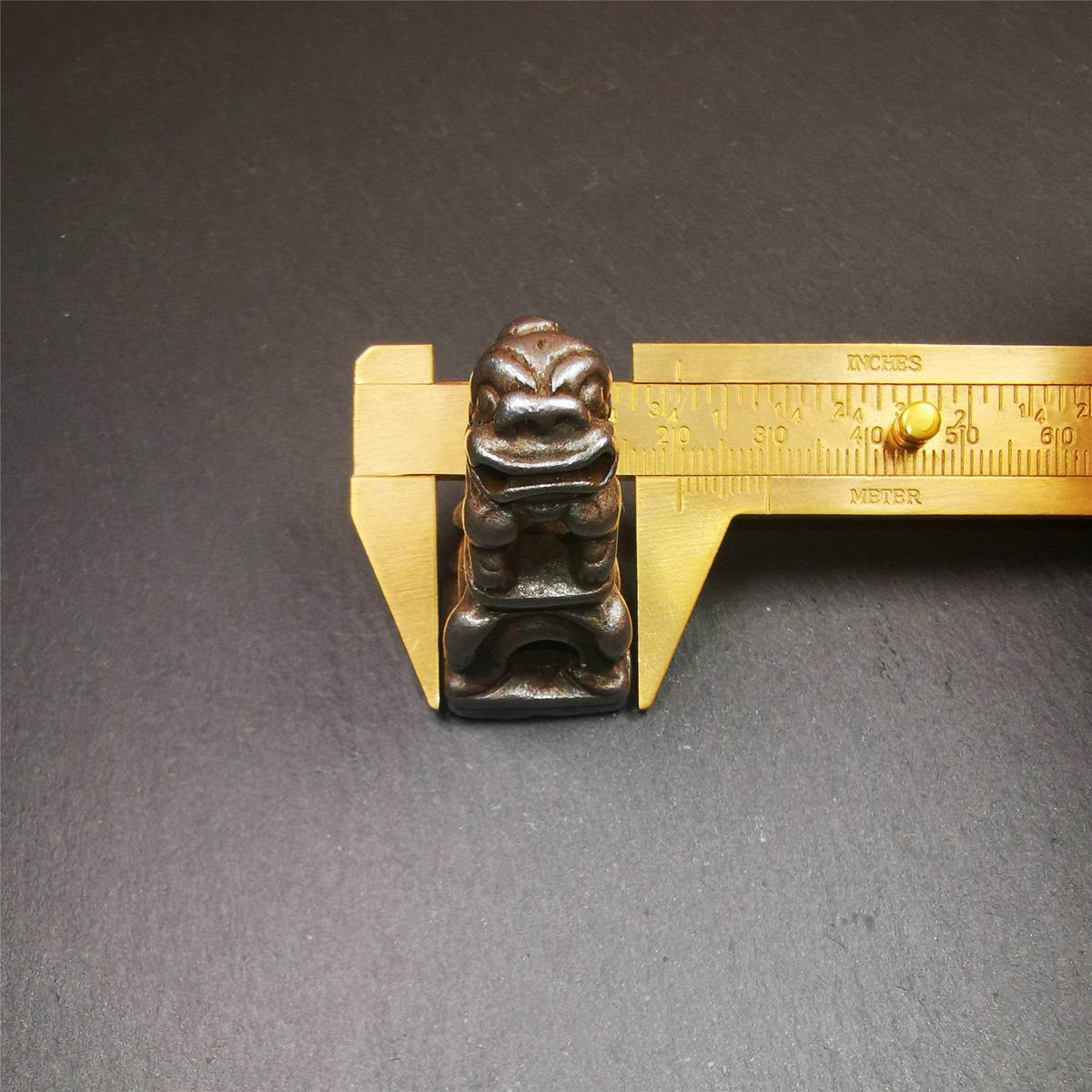 Snow Lion Seal,Kalachakra Pattern - Tibetan Buddhist art, size reference