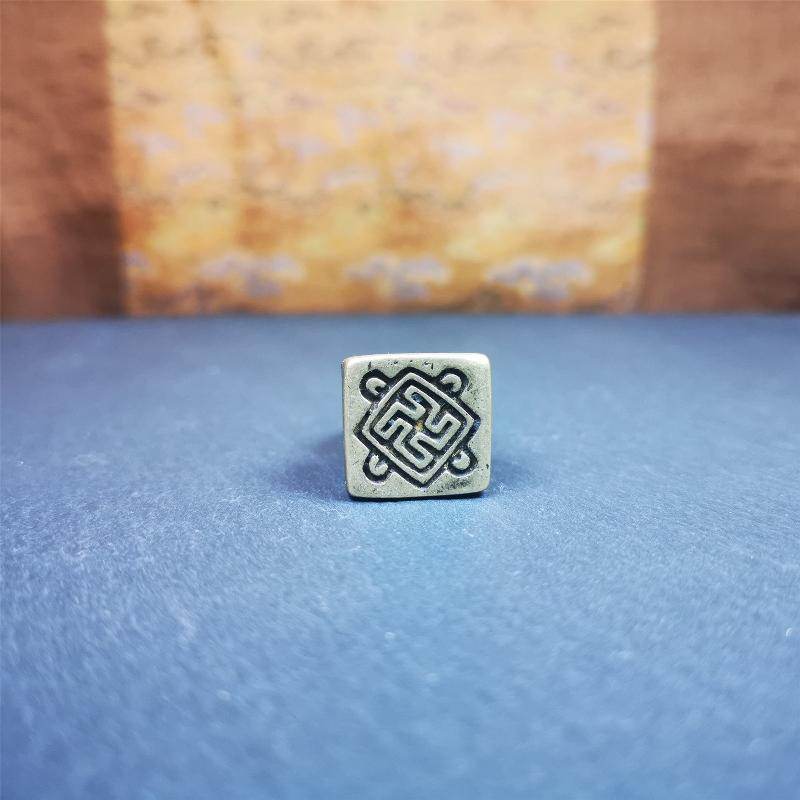 Swastika Seal - Gandhanra-ART