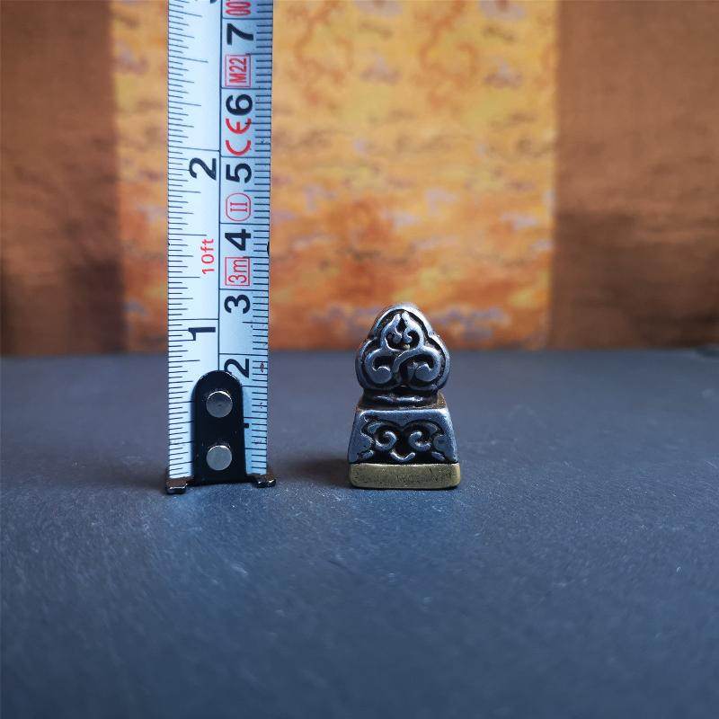 Swastika Seal - Gandhanra-ART