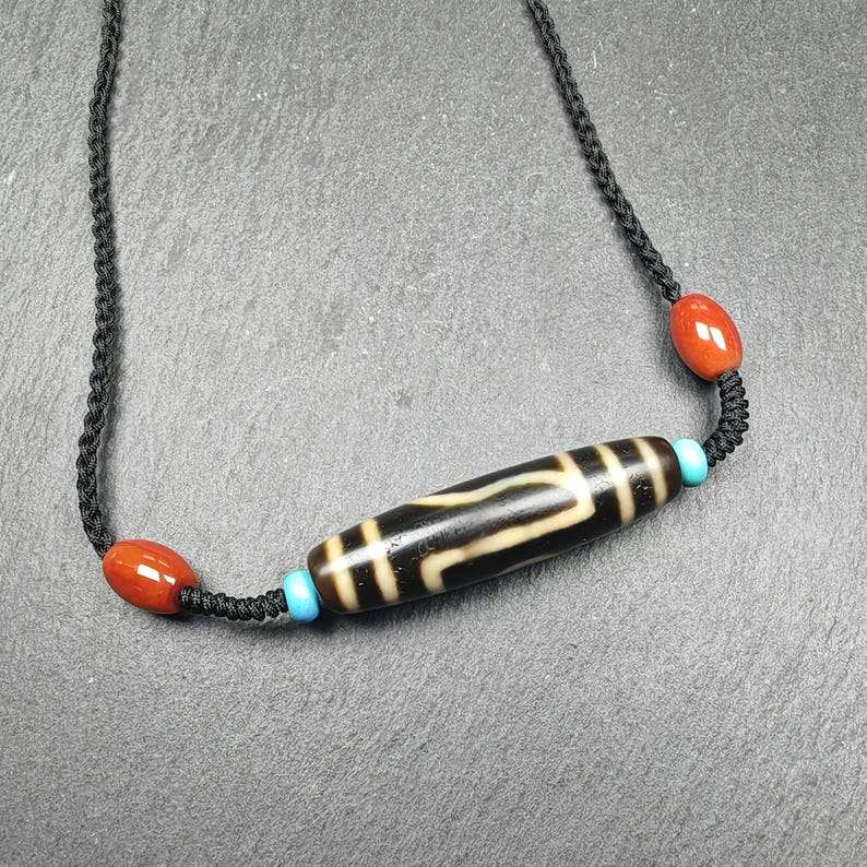 1 Eye Mountain Dzi Bead Necklace,1.8" x 0.5"