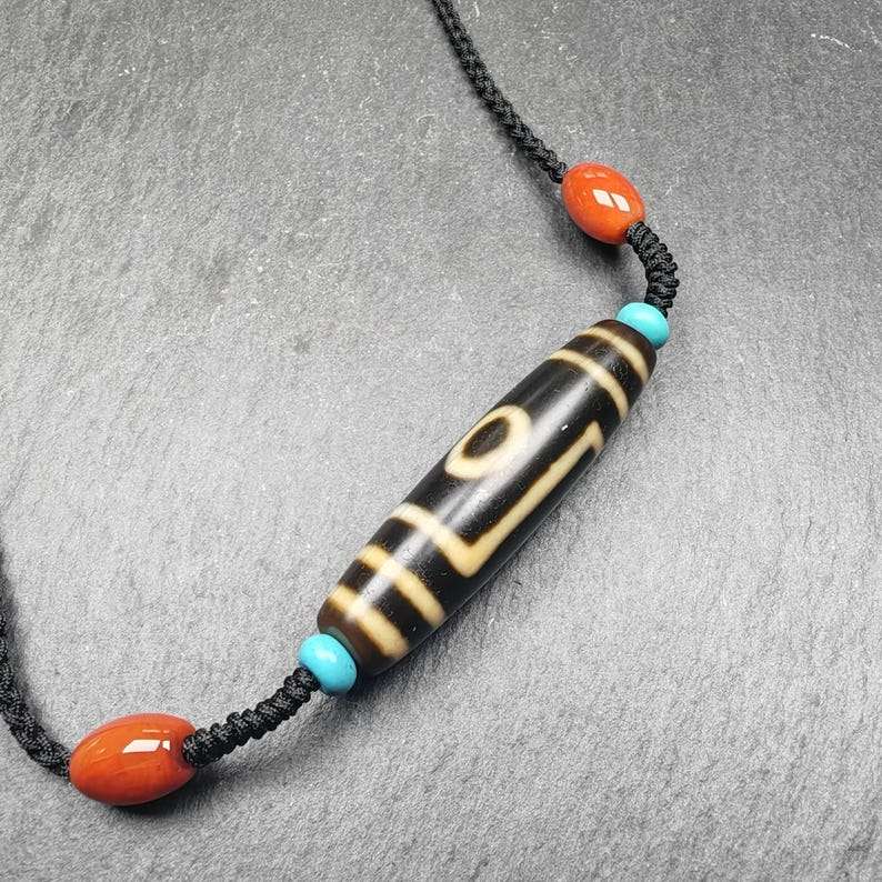 1 Eye Mountain Dzi Bead Necklace,1.8" x 0.5"
