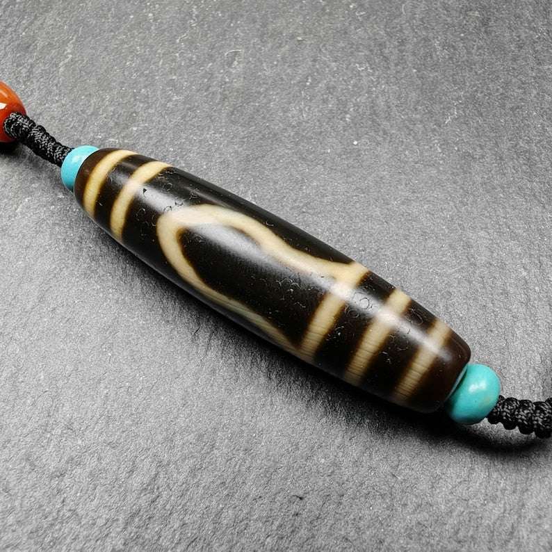 1 Eye Mountain Dzi Bead Necklace,1.8" x 0.5"