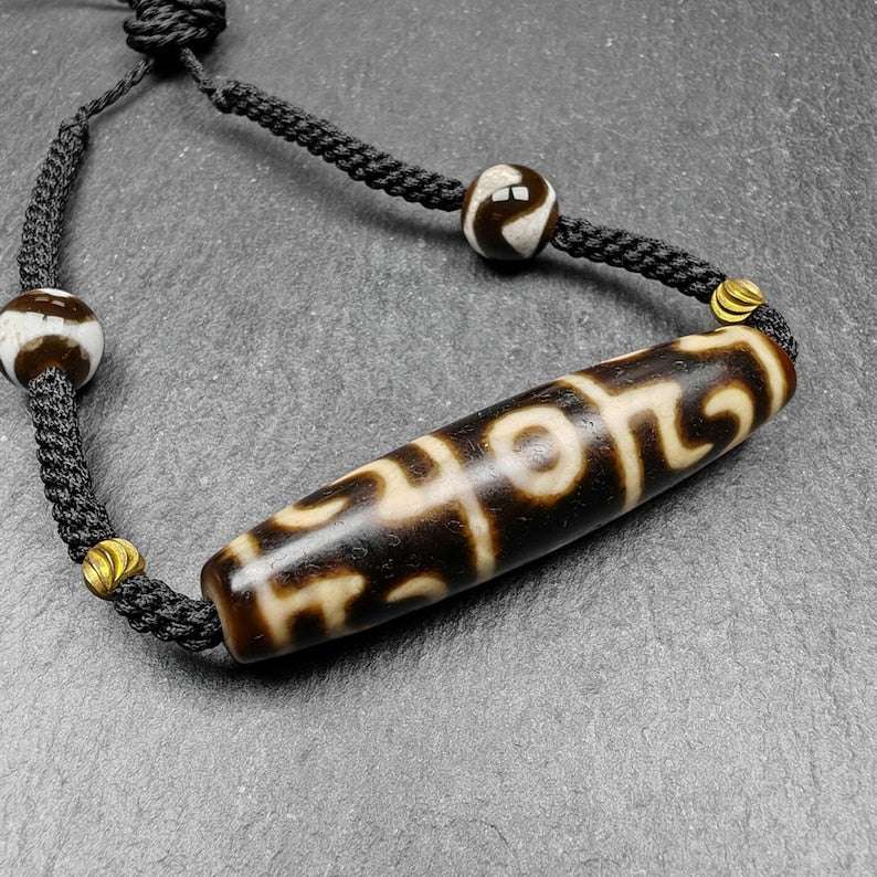 Tibetan Guru Rinpoche's Ritual Dzi Bead Necklace,2.1" x 0.51"