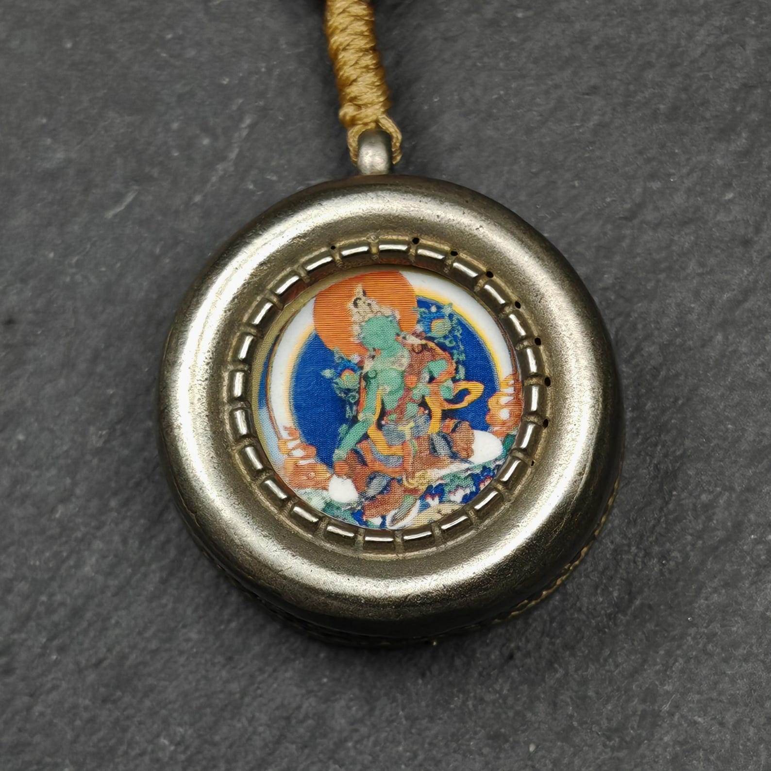 Antique Gau Ghau Shrine, Green Tara,Round Tibetan Buddhist Altar Amulet Pendant - Gandhanra-ART