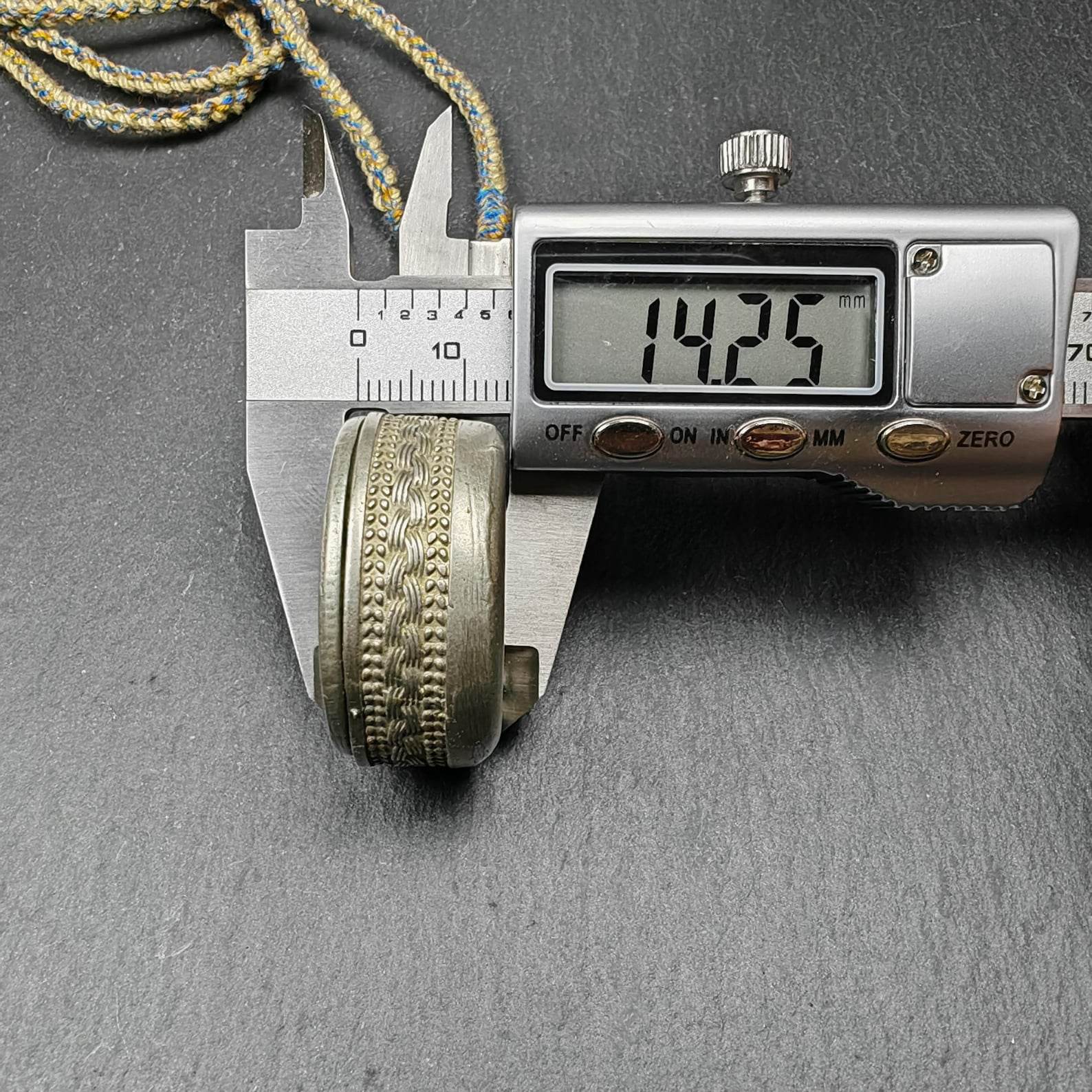 Antique Gau Ghau Shrine, Green Tara,Round Tibetan Buddhist Altar Amulet Pendant - Gandhanra-ART