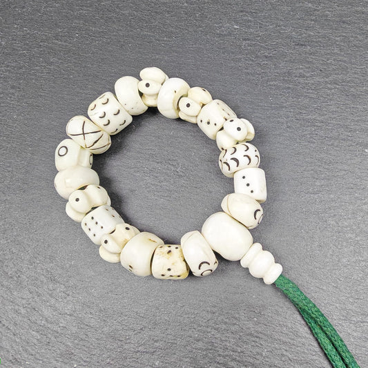 Tibetan Conch Shell Wrist Mala Bracelet | 14mm