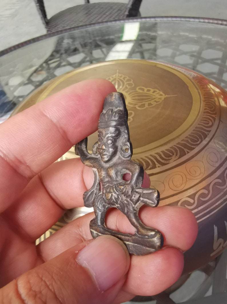 Buddhist Protective Pendant,Wrathful Vajrapani Amulet Badge,Made of Thokcha,100 years old - Gandhanra-ART