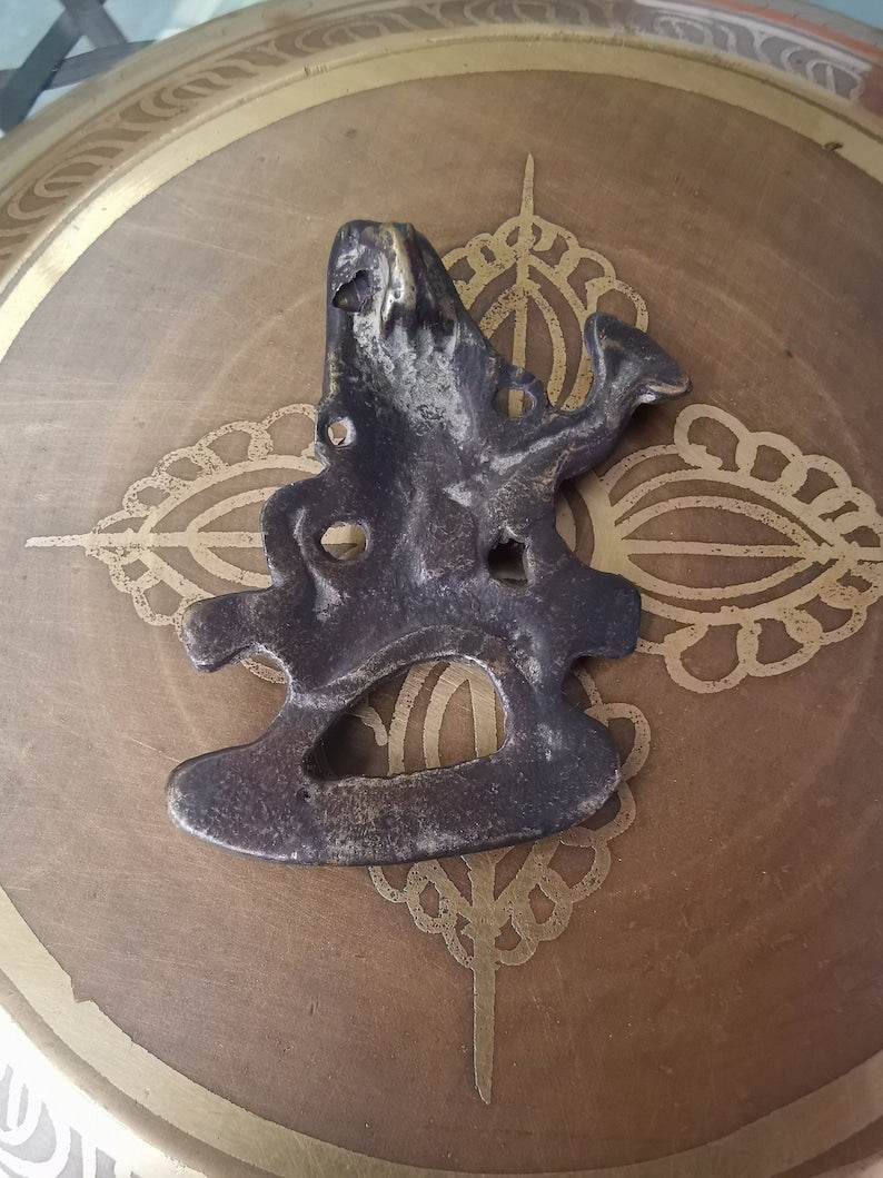 Buddhist Protective Pendant,Wrathful Vajrapani Amulet Badge,Made of Thokcha,100 years old - Gandhanra-ART