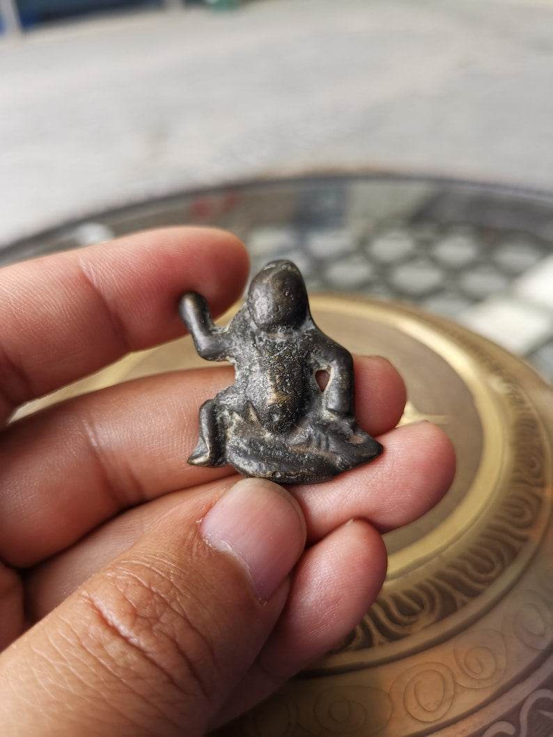 Buddhist Protective Pendant,Abstract Wrathful Vajrapani Amulet Badge,Made of Thokcha,150 years old - Gandhanra-ART
