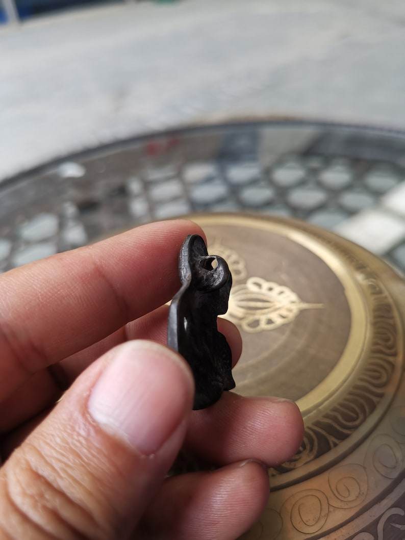 Buddhist Protective Pendant,Abstract Wrathful Vajrapani Amulet Badge,Made of Thokcha,150 years old - Gandhanra-ART