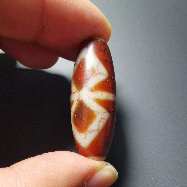 Fire Agate Vajra Dzi Bead - Gandhanra-ART