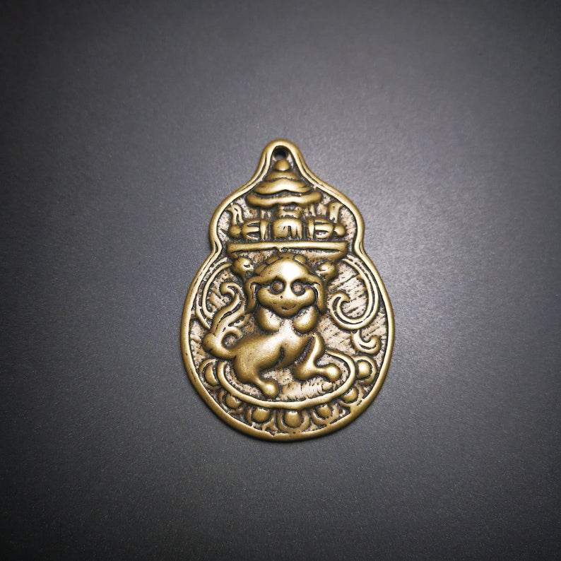 Buddhist Protective Pendant,Snow Lion Amulet Badge - Gandhanra-ART
