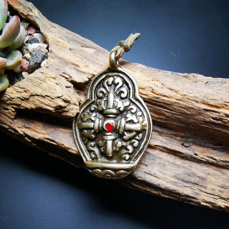 Buddhist Protective Pendant,Cross Vajra Amulet, 50 years old - Gandhanra-ART