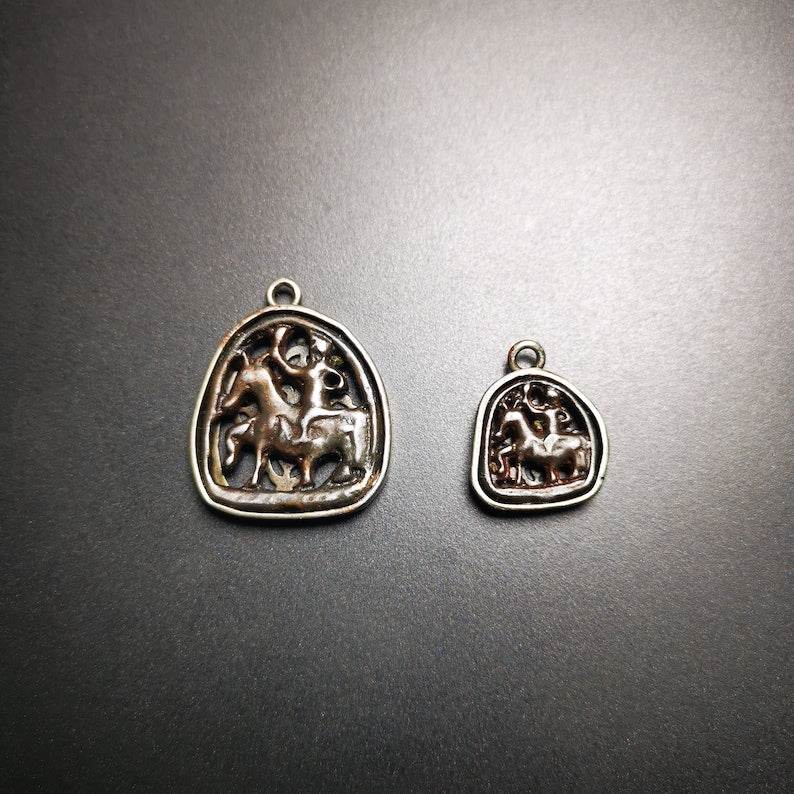 Buddhist Amulet,King Gesar,Joru,The Hero-Child of Tibet,Made of Thokcha,inlaid with Sliver - Gandhanra-ART
