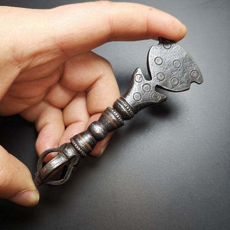Amulet Pendant,Small Kartika(knife of the dakinis), Trantic Buddhism Dharma, Made of Thunder Iron (Thokcha) - Gandhanra-ART