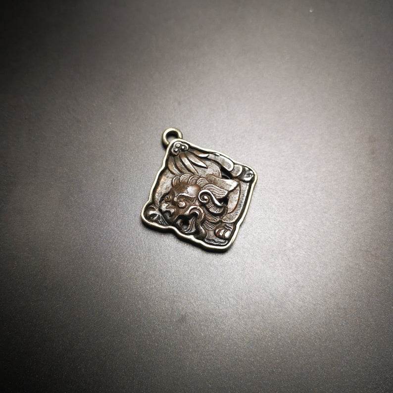 Amulet,Snow Lion-the Four Dignities - Gandhanra-ART