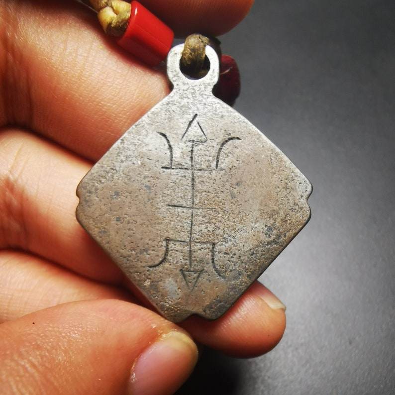 Amulet,Pair of Golden Fish Badge - Gandhanra-ART