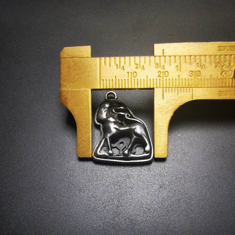 Buddhist Protective Pendant,Snow Lion Amulet Badge,inlaid with Sliver - Gandhanra-ART