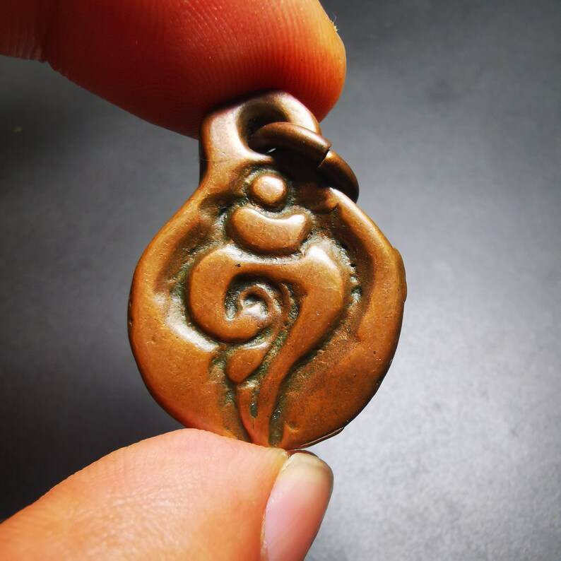 Shankha,Divine Conch Badge - Gandhanra-ART