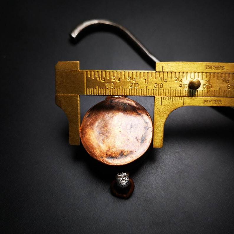 Damaru Drum,Mini Spiritual Tantric Buddhist Tibetan Ritual Religious Ceremonial Chod Drum,Made of Cold Iron - Gandhanra-ART