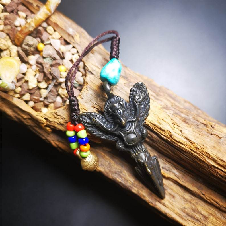 Amulet,Garuda,Golden-winged Bird Pendant - Gandhanra-ART