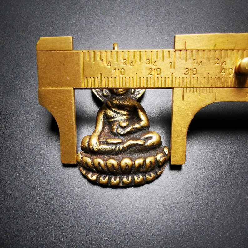 Gandhanra Antique Tibetan Buddhist Amulet Pendant,Bhaisajyaguru,Medicine Buddha,50 Years Old