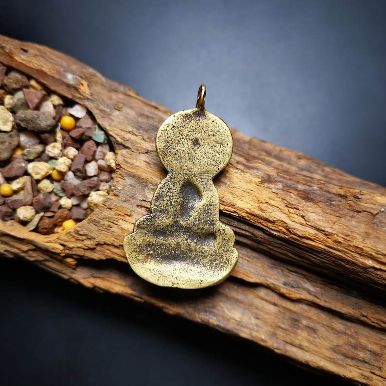Buddhist Amulet Pendant,Bhaisajyaguru,Medicine Buddha,50 Years Old - Gandhanra-ART