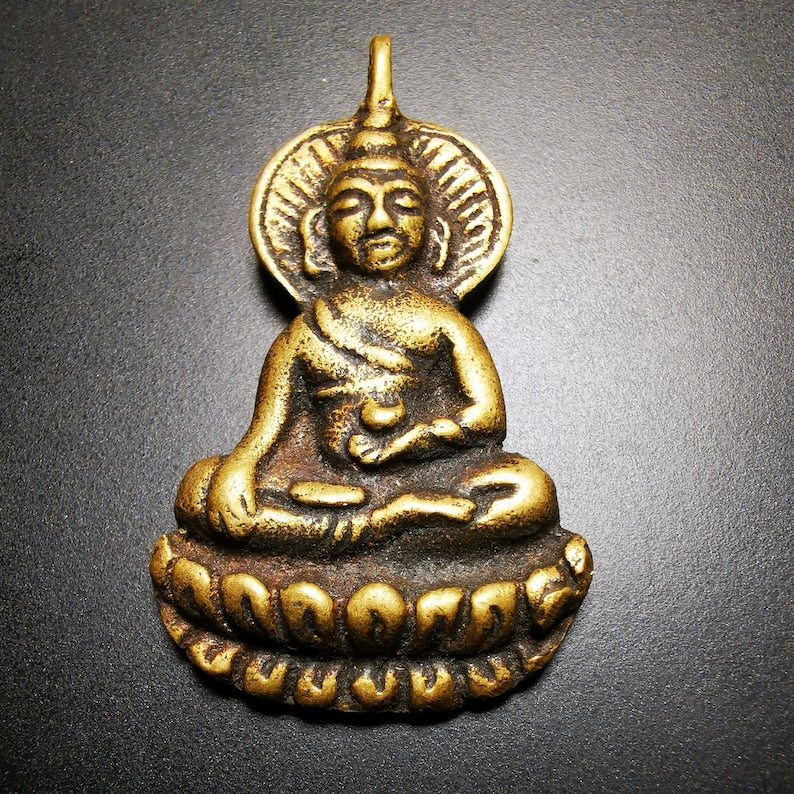 Gandhanra Antique Tibetan Buddhist Amulet Pendant,Bhaisajyaguru,Medicine Buddha,50 Years Old