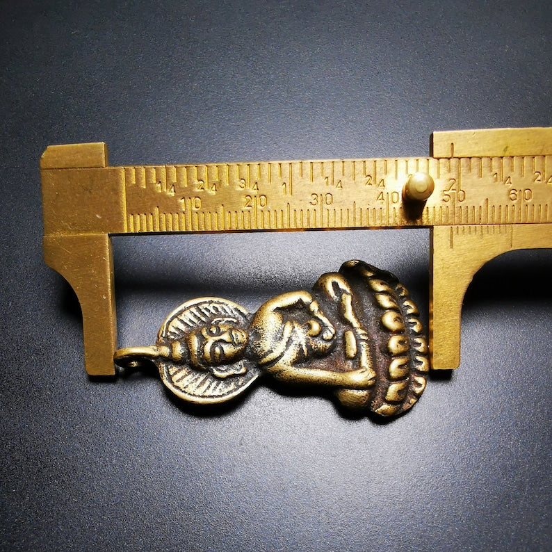 Gandhanra Antique Tibetan Buddhist Amulet Pendant,Bhaisajyaguru,Medicine Buddha,50 Years Old