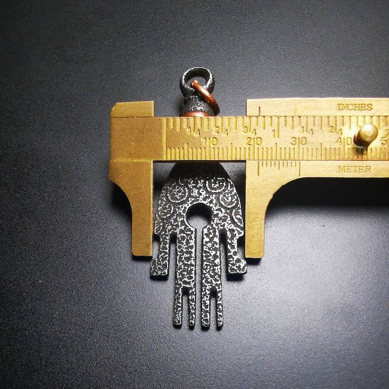 Buddhism Amulet, The Key of Heart Pendant, Made of Cold Iron - Gandhanra-ART