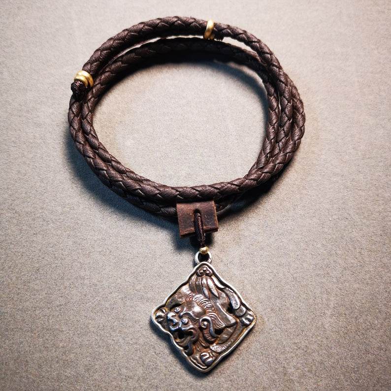 Amulet,Snow Lion-the Four Dignities - Gandhanra-ART