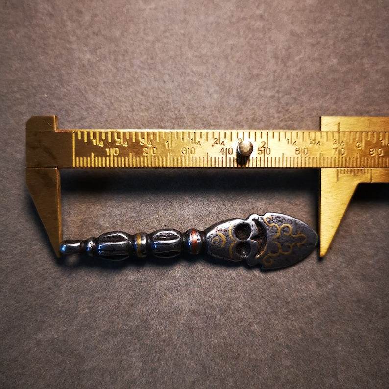 Amulet,Skull Sītavana and Flame Pendant - Gandhanra-ART
