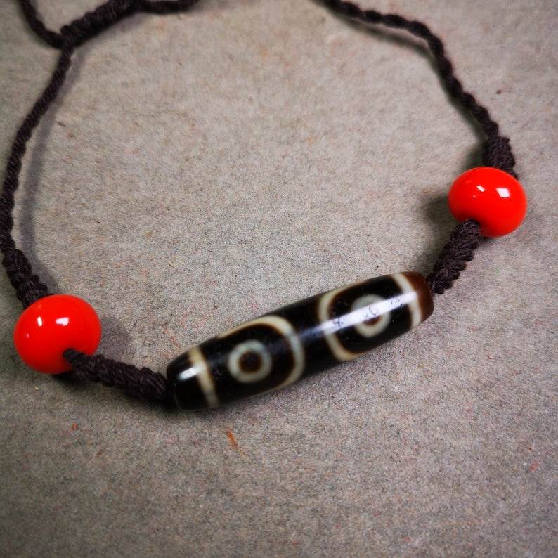 3 Eyed Dzi Necklace - Gandhanra-ART