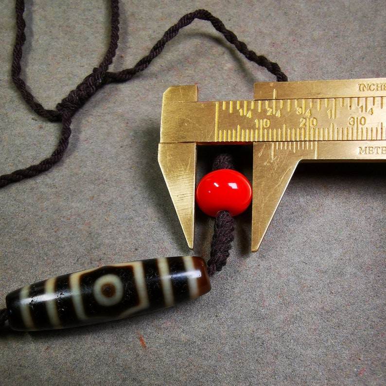 3 Eyed Dzi Necklace - Gandhanra-ART