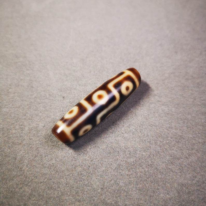 9 Eyes Dzi Bead - Gandhanra-ART