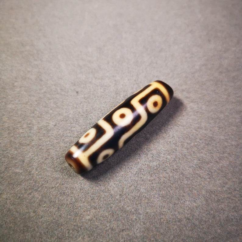 9 Eyes Dzi Bead - Gandhanra-ART