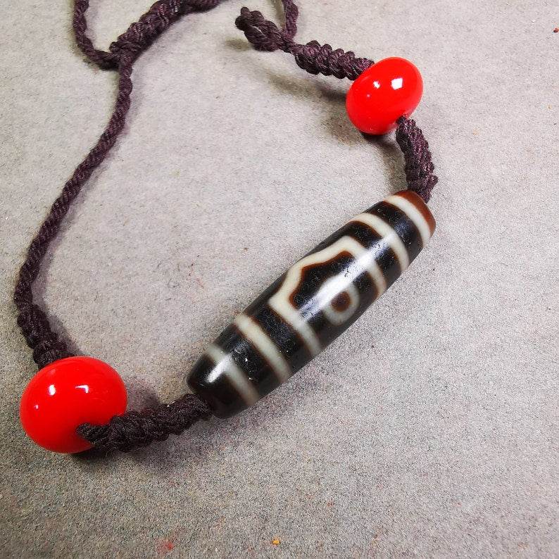 3 Eyed Dzi Necklace - Gandhanra-ART