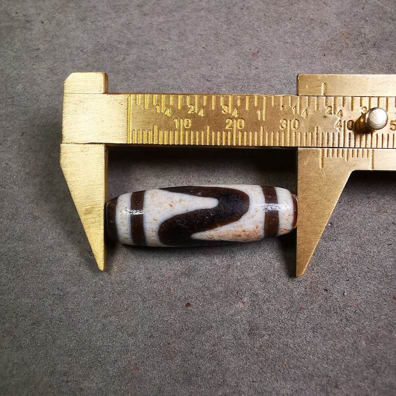 Tiger Tooth Tasso Dzi Bead - Gandhanra-ART