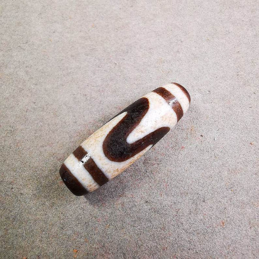 Tiger Tooth Tasso Dzi Bead - Gandhanra-ART