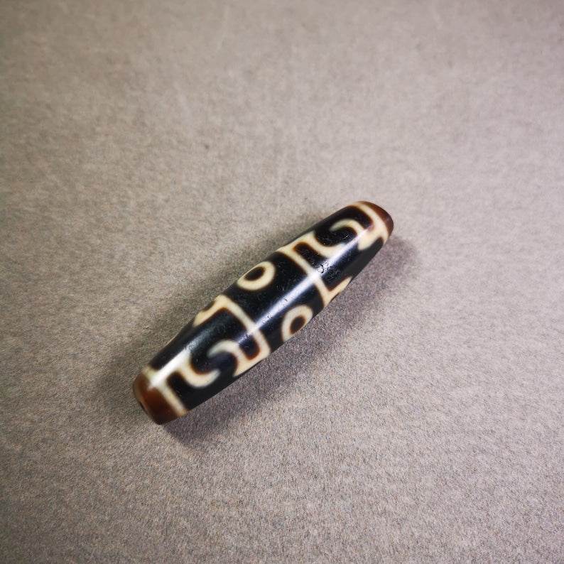 Guru Rinpoche Three Realms Dzi Bead - Gandhanra-ART