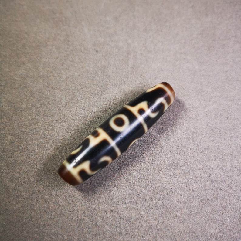 Guru Rinpoche Three Realms Dzi Bead - Gandhanra-ART