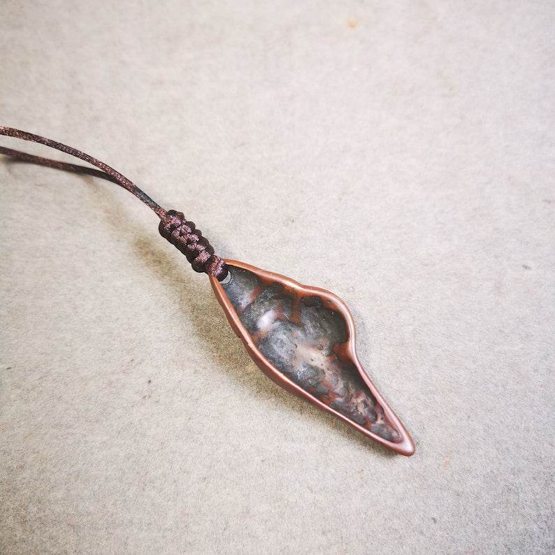 Acient Shankha(Divine Conch) Badge,Tibetan Buddhist Protective Amulet Pendant,Made of Lima Brass - Gandhanra-ART